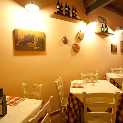 I tavoli della sala interna